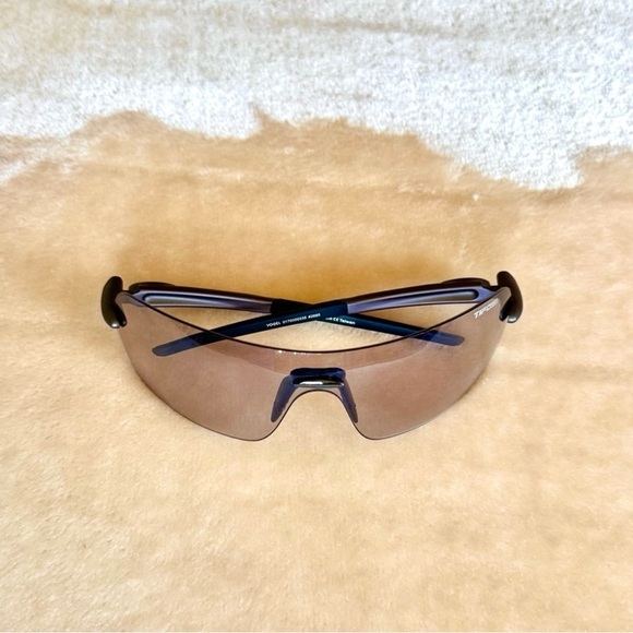 Tifosi Optics Performance Sunglasses - Picture 1 of 5